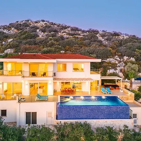 Zaffre Villa *